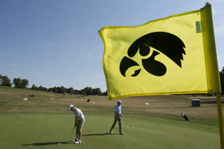 hawkeye golf flag