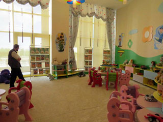 empty children's library play room