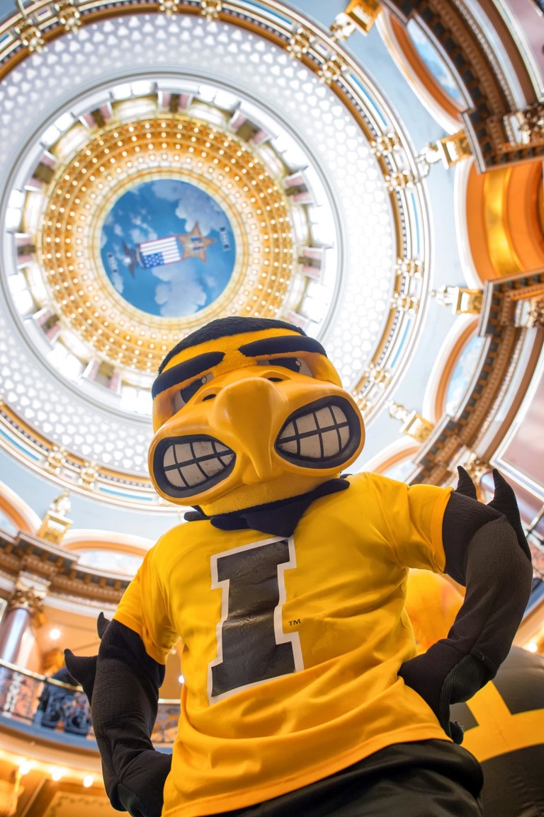 herky in state capitol