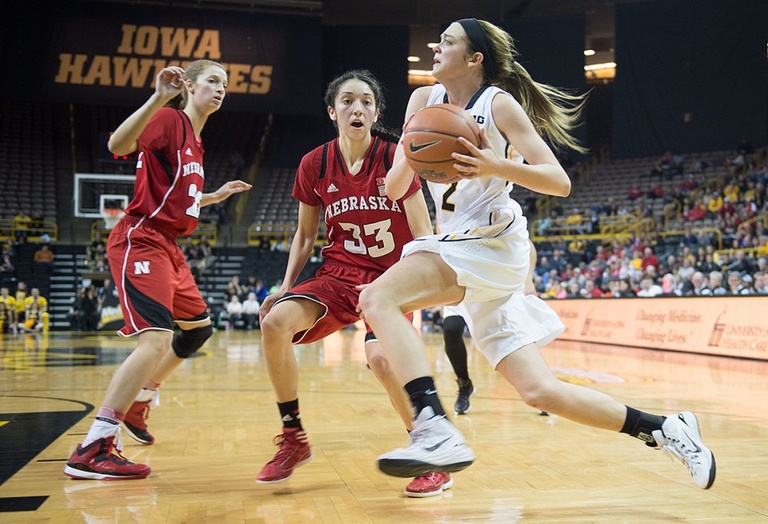 Ally Disterhoft drives to the basket.