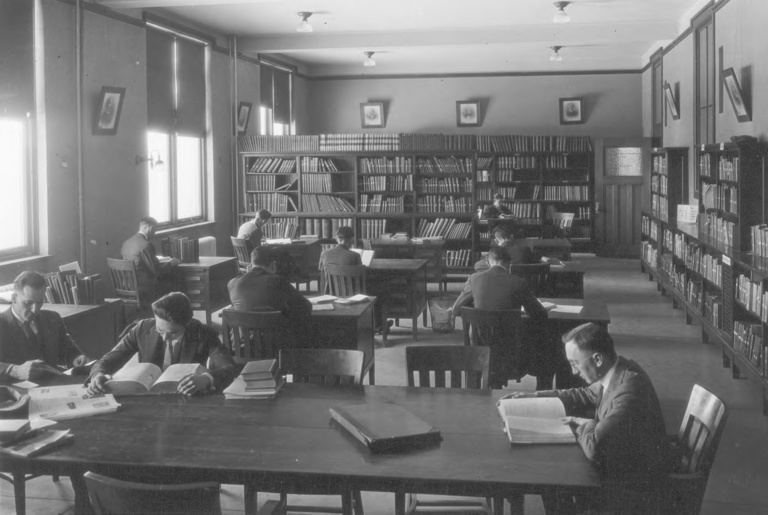 physics library in maclean hall