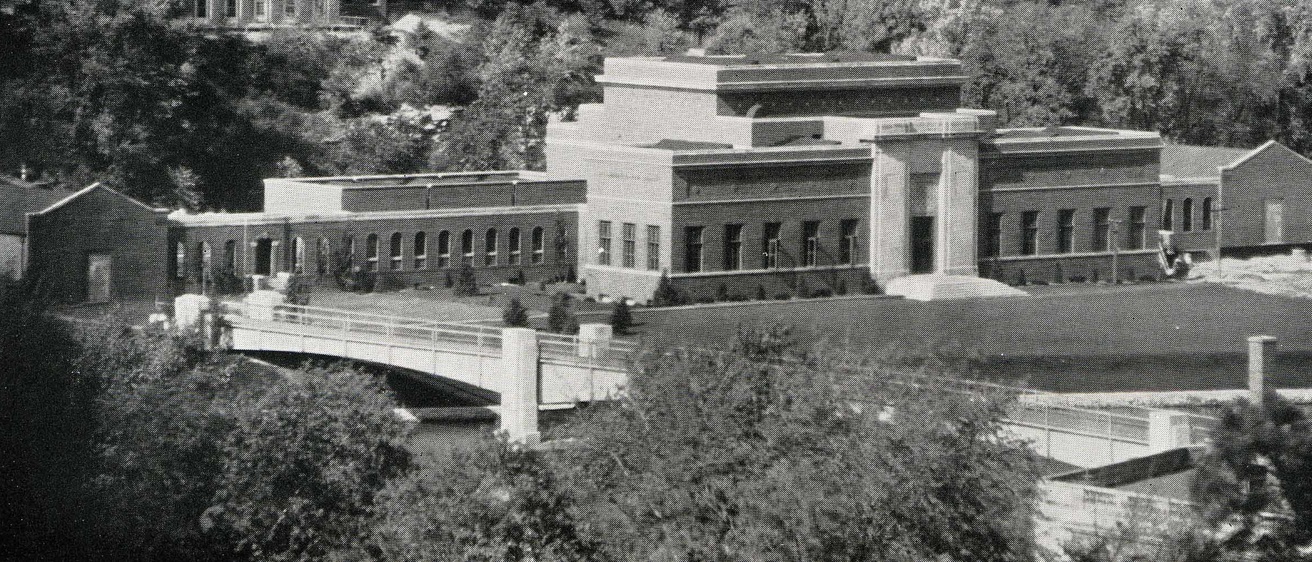 Black-and-white photo of the east side of the Art Building