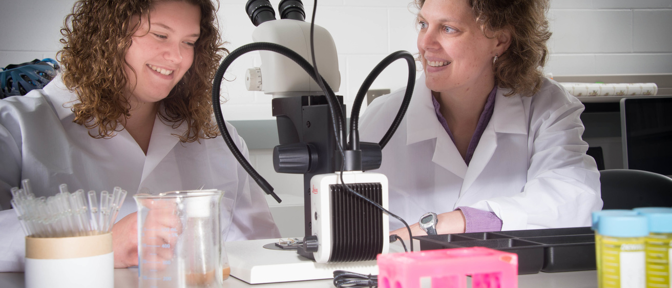 two women in a scientific lab