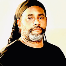 A portrait of Darryl Moton