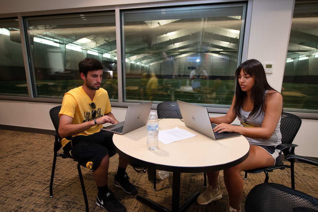 University of Iowa students manage social media communication for a professional tennis tournament