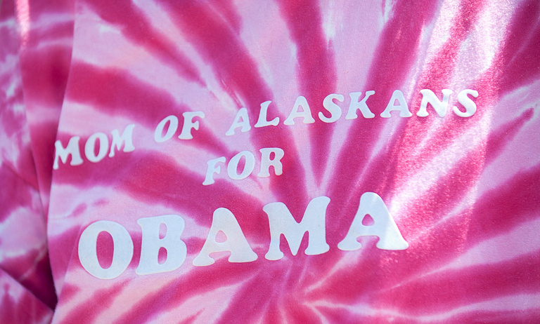 Mom of Alaskans for Obama t-shirt.
