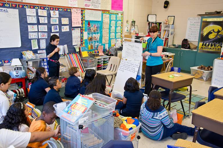 UI alumna Eleni Gajewski speaks to her fourth-grade class at Christa McAuliffe Elementary School in Chicago.