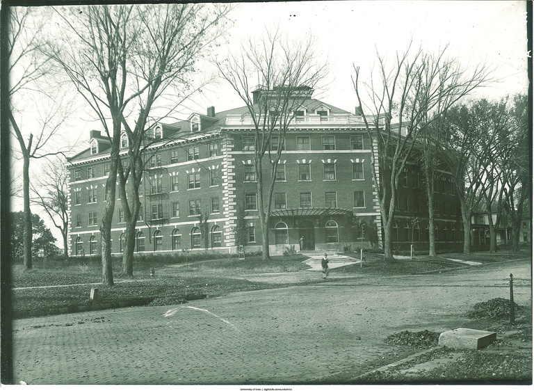 Exterior shot of Currier Hall, 1915