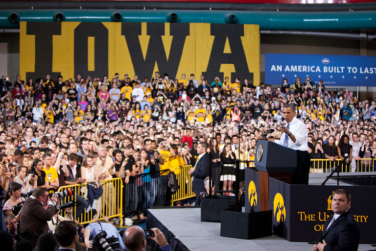 Obama speaking to crowd