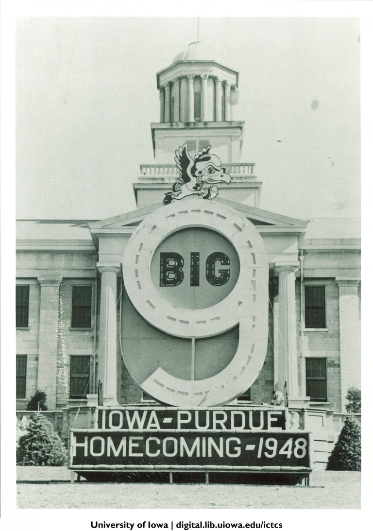 corn monument 1948