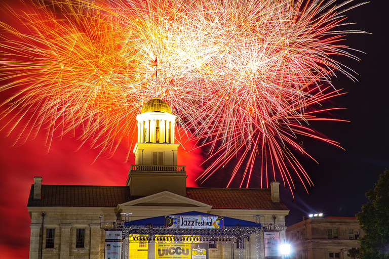 International Students Grand Prize: “Fireworks over the Old Capitol Museum,” taken by Xiaowen Li on the Pentacrest, in Iowa City. 
