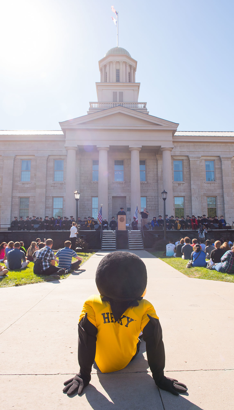 Herky pays attention during Convocation