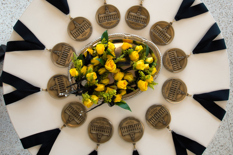 distinguished alumni awards