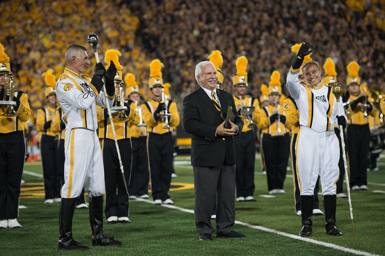 hawkeye marching band director and drum majors