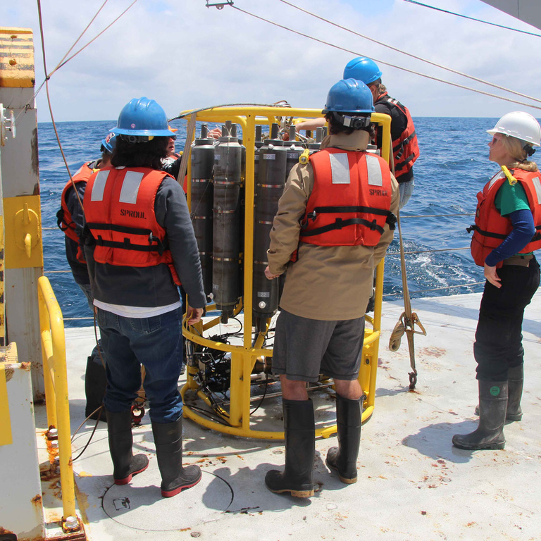 sailers around research device