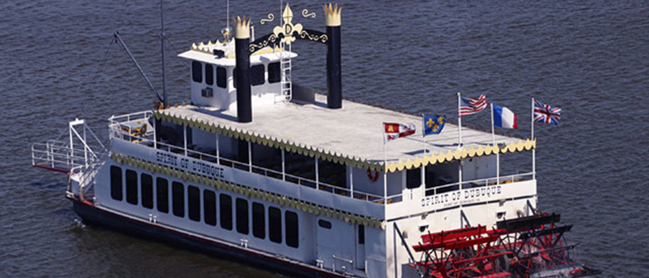 spirit of Dubuque boat