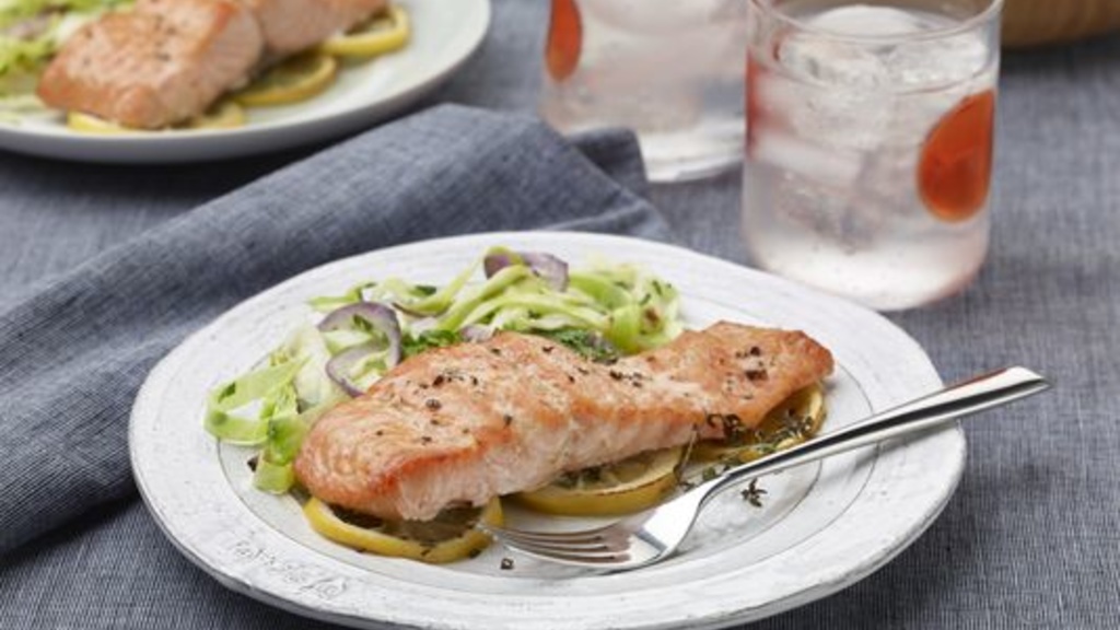 dinner plate with salmon flilet