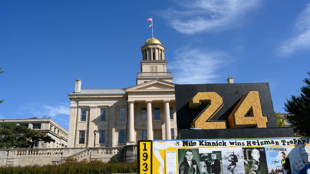 2019_10_14-Corn Monument-tschoon-006.jpg