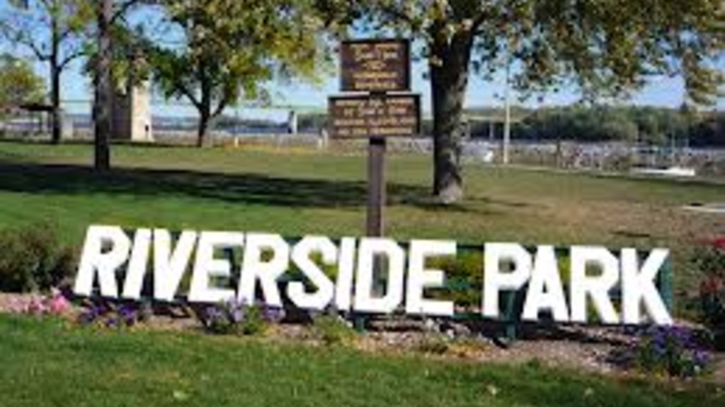 Muscatine Riverside Park